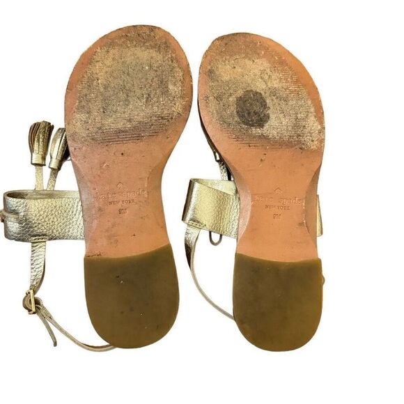 Kate Spade Carlita Tassel Sandals Gold Pebbled Leather Size 9 - Picture 3 of 5